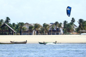 Ap Brisa da Barra Pe na areia com vista privilegiada para o mar